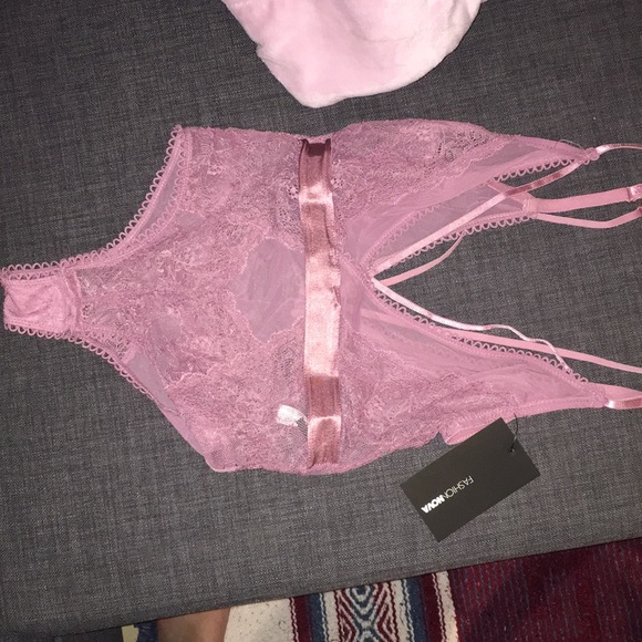 NWT Manipulation Teddy Bodysuit- Mauve - Picture 1 of 4